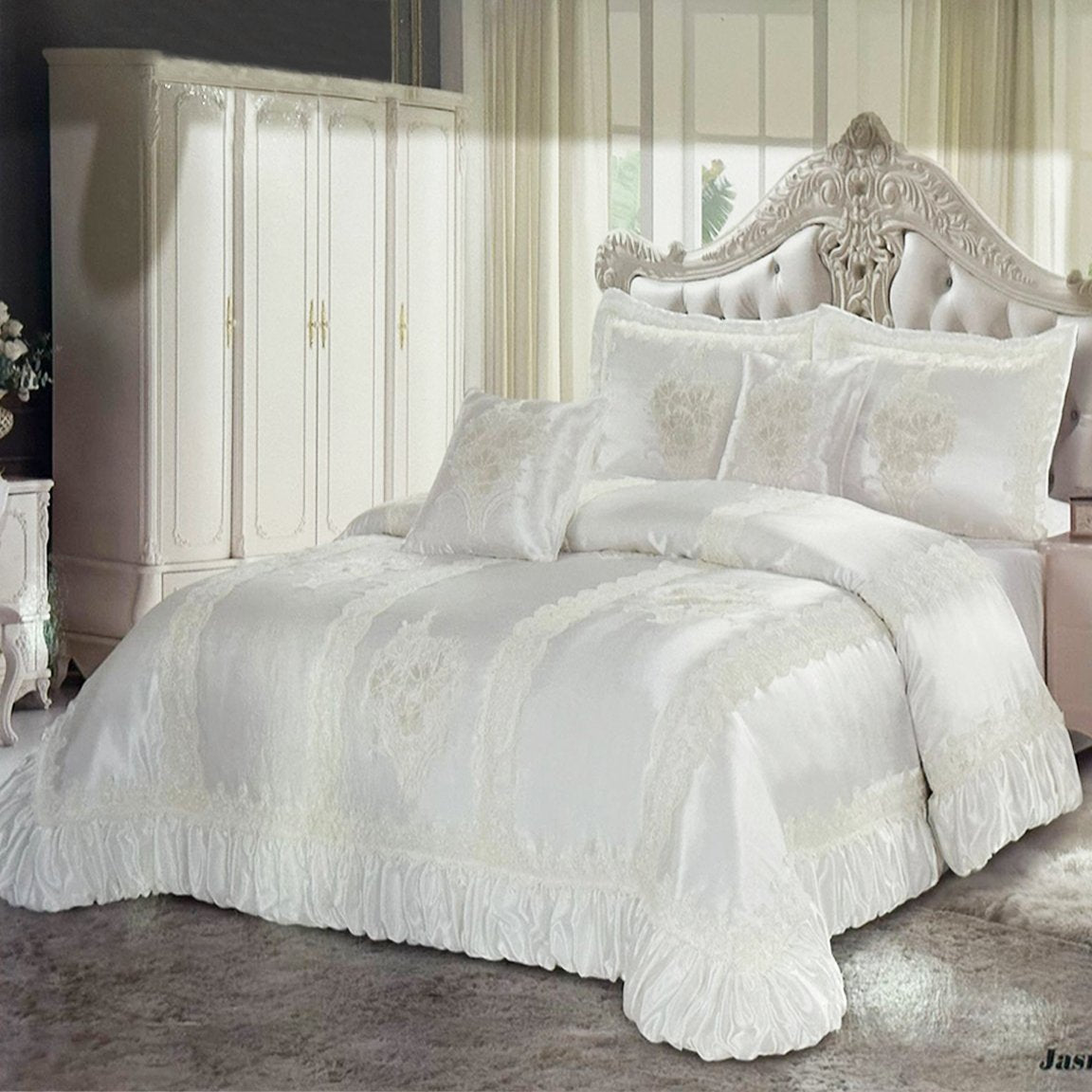 Jasmine Bridal Comforter Set