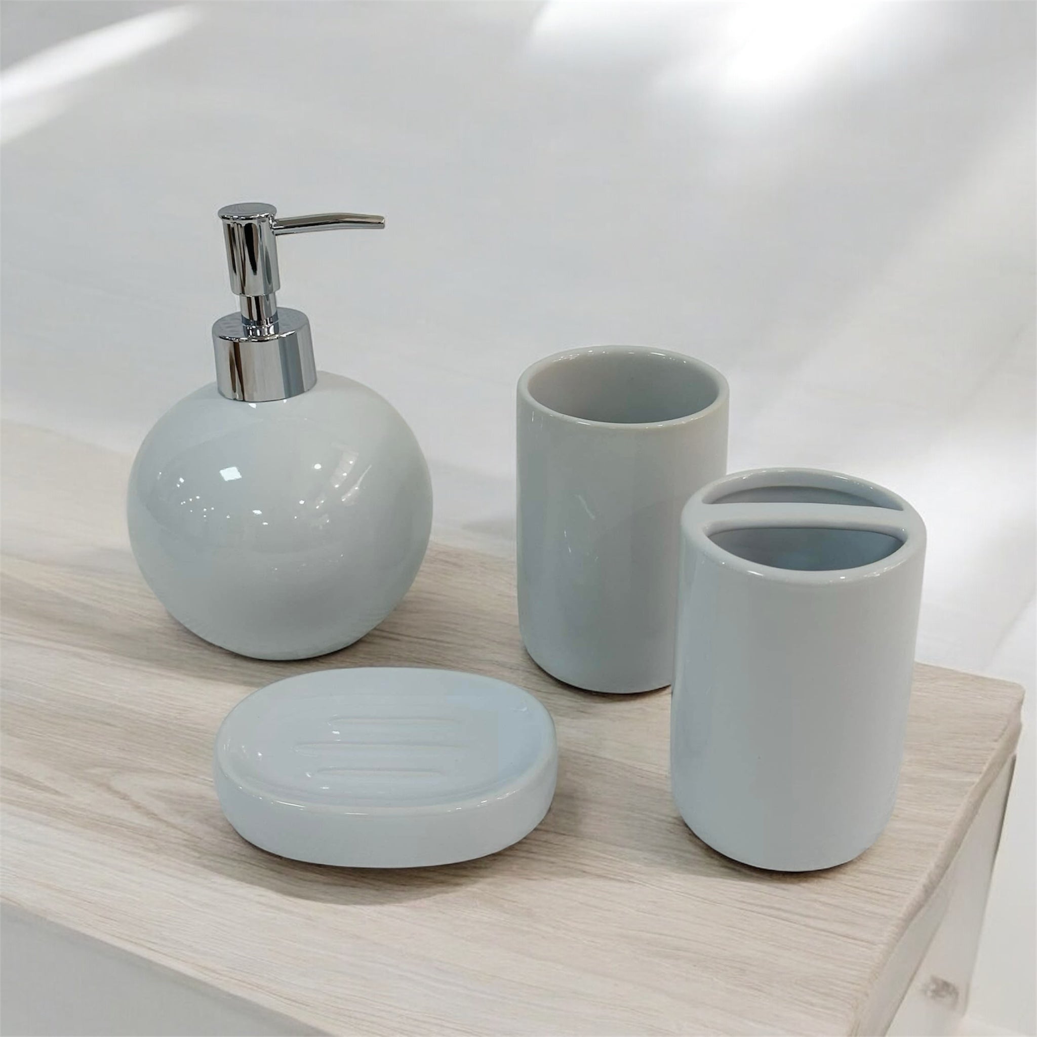 Ceramic 4-piece set