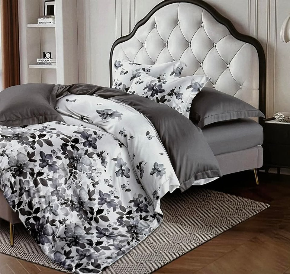 Monochrome Bloom Luxury Bedding Set - Single
