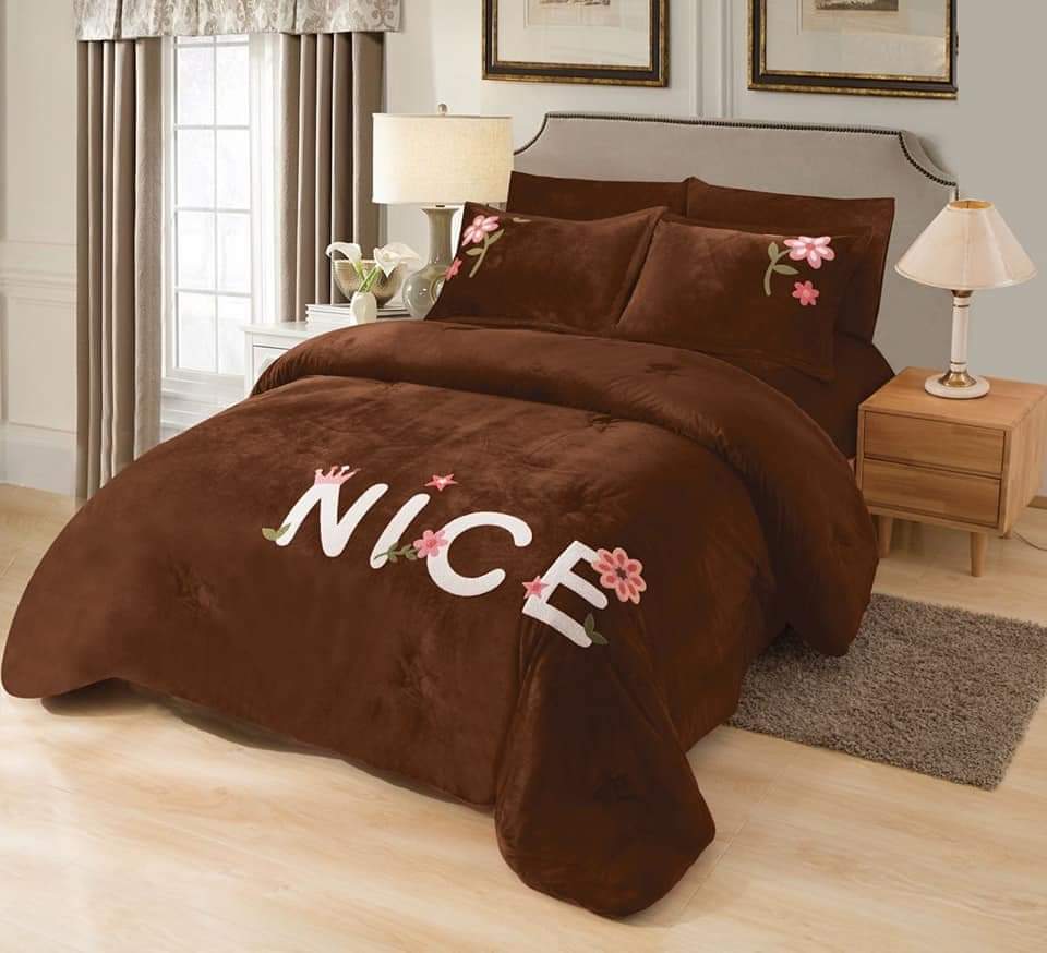 Nice Winter Comforter Set - Double