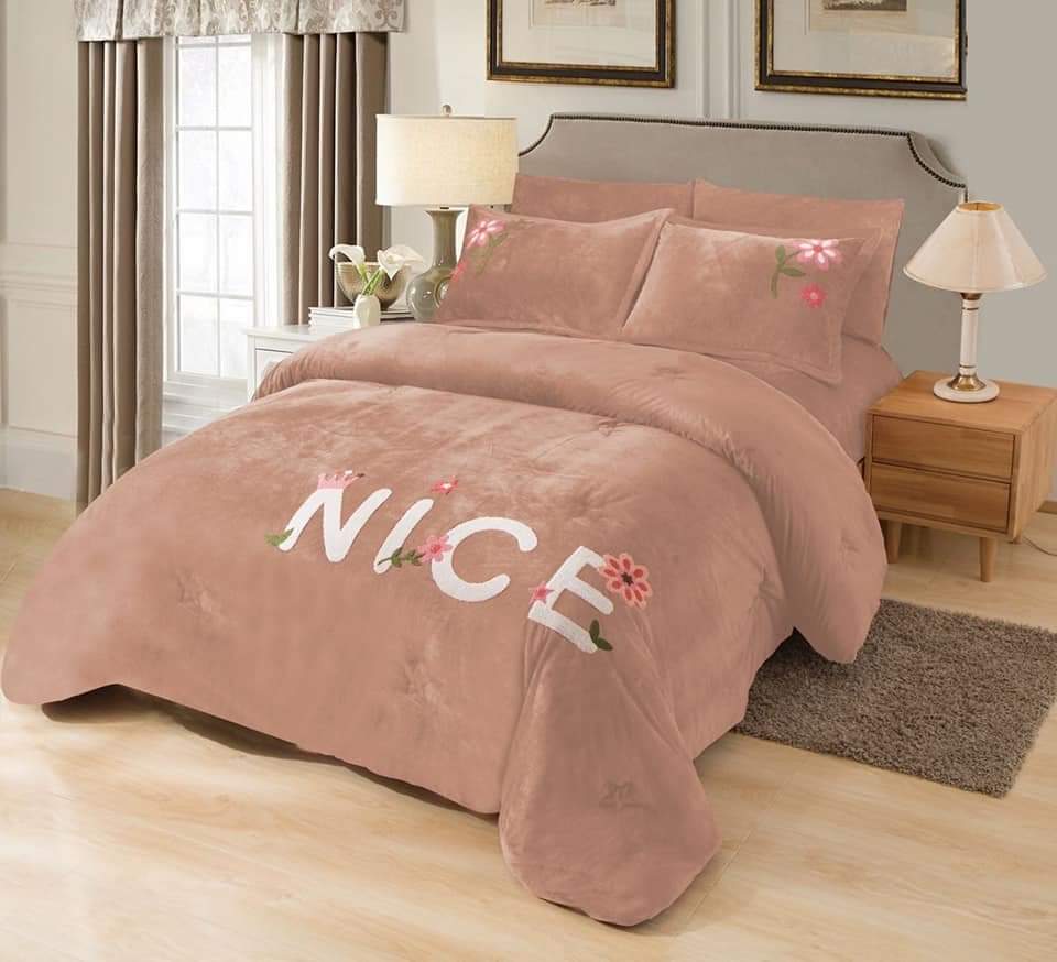 Nice Winter Comforter Set - Double