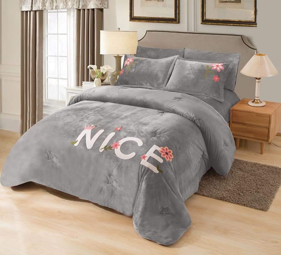 Nice Winter Comforter Set - Double