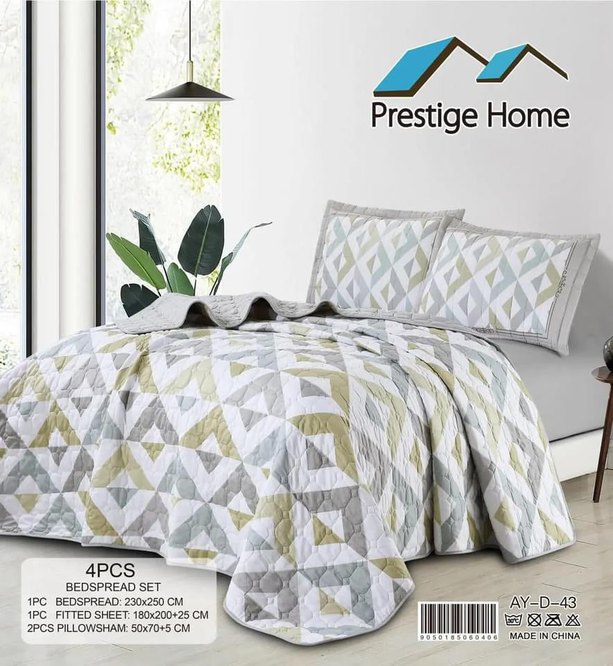 Pyramids Bedspread - Double