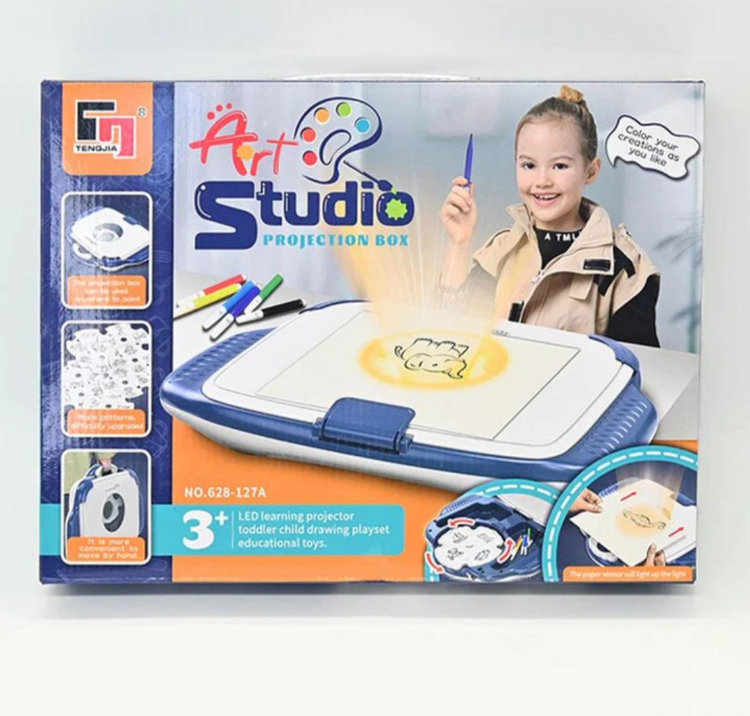 Studio Projection Table