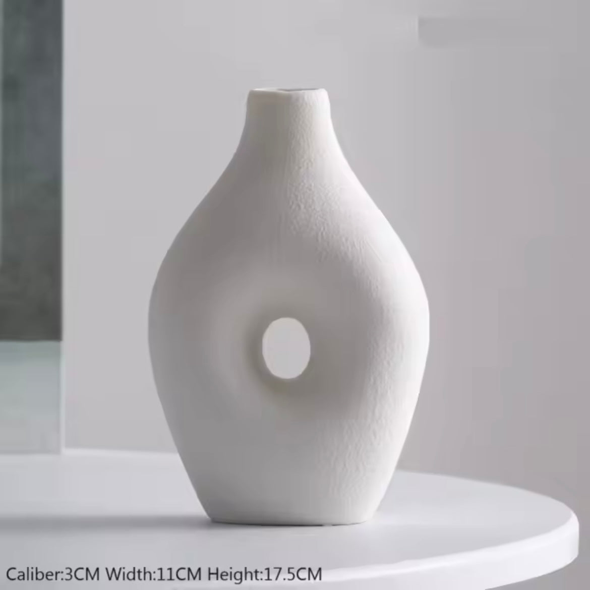Pebble Loop Ceramic Vase