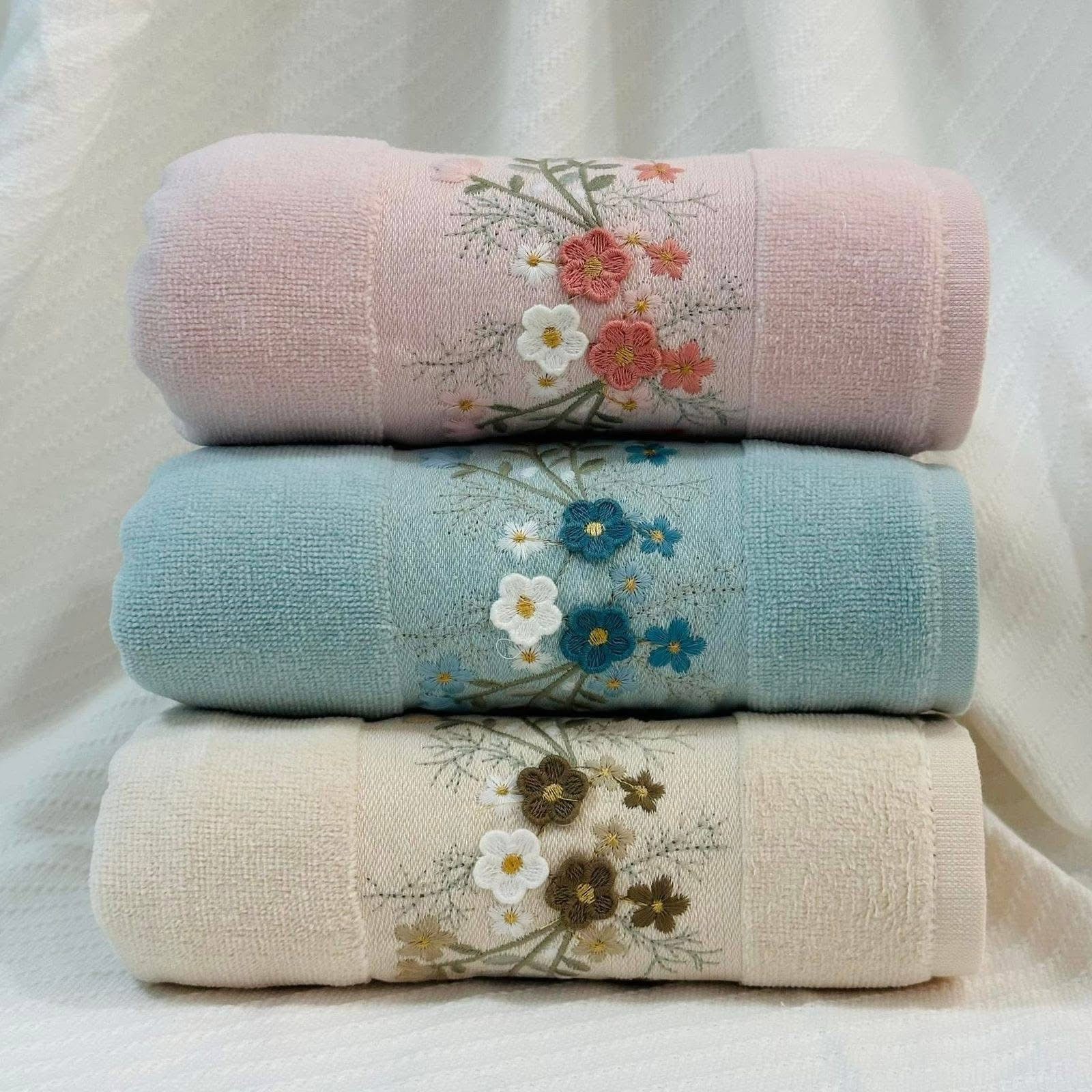 Blossom Garden Hobby Embroidery Towel - Medium