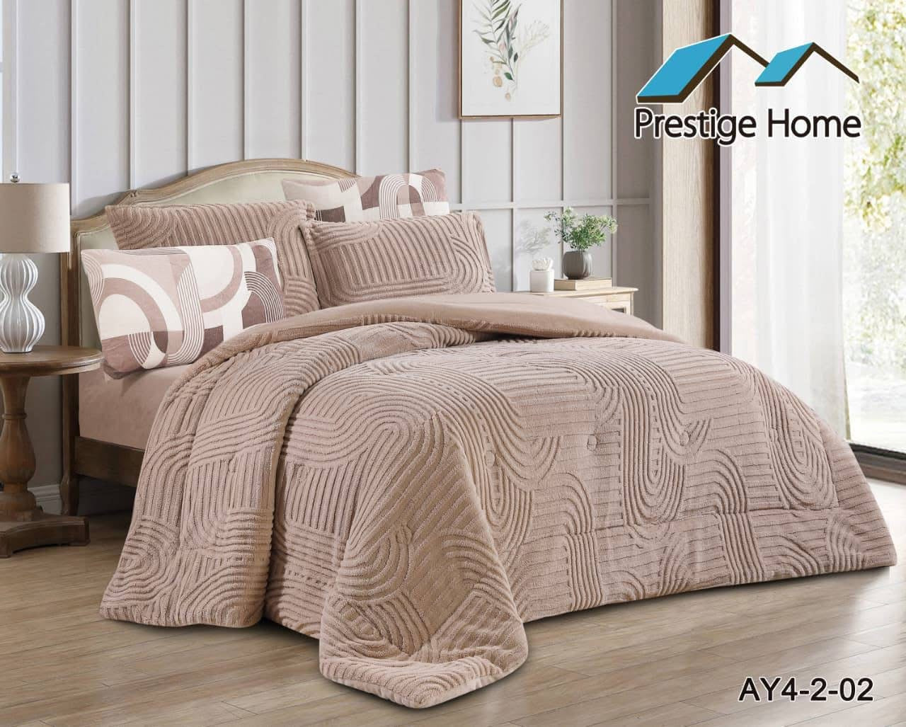 Aurora Sherpa Geometric Comforter Set – Double