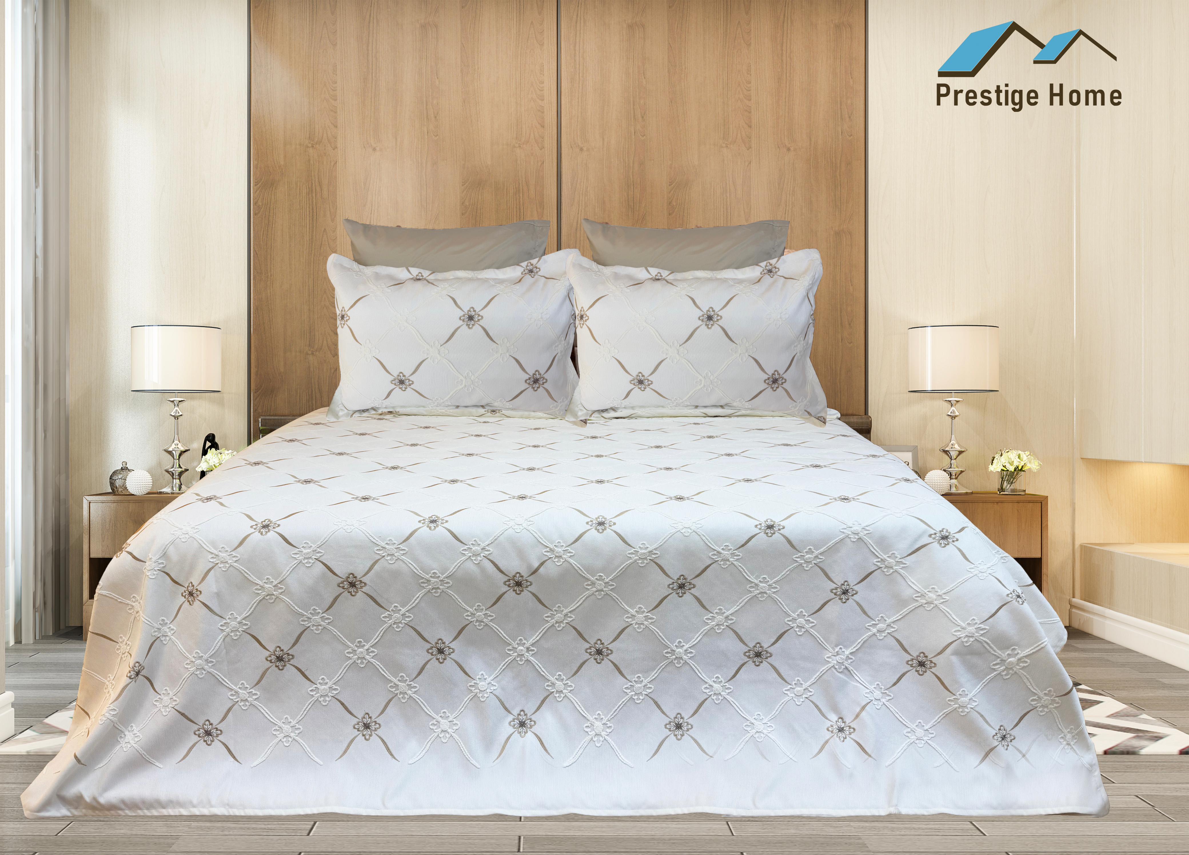 Royal Embroidered Jacquard Pique Bedspread Set 4 pcs - Double