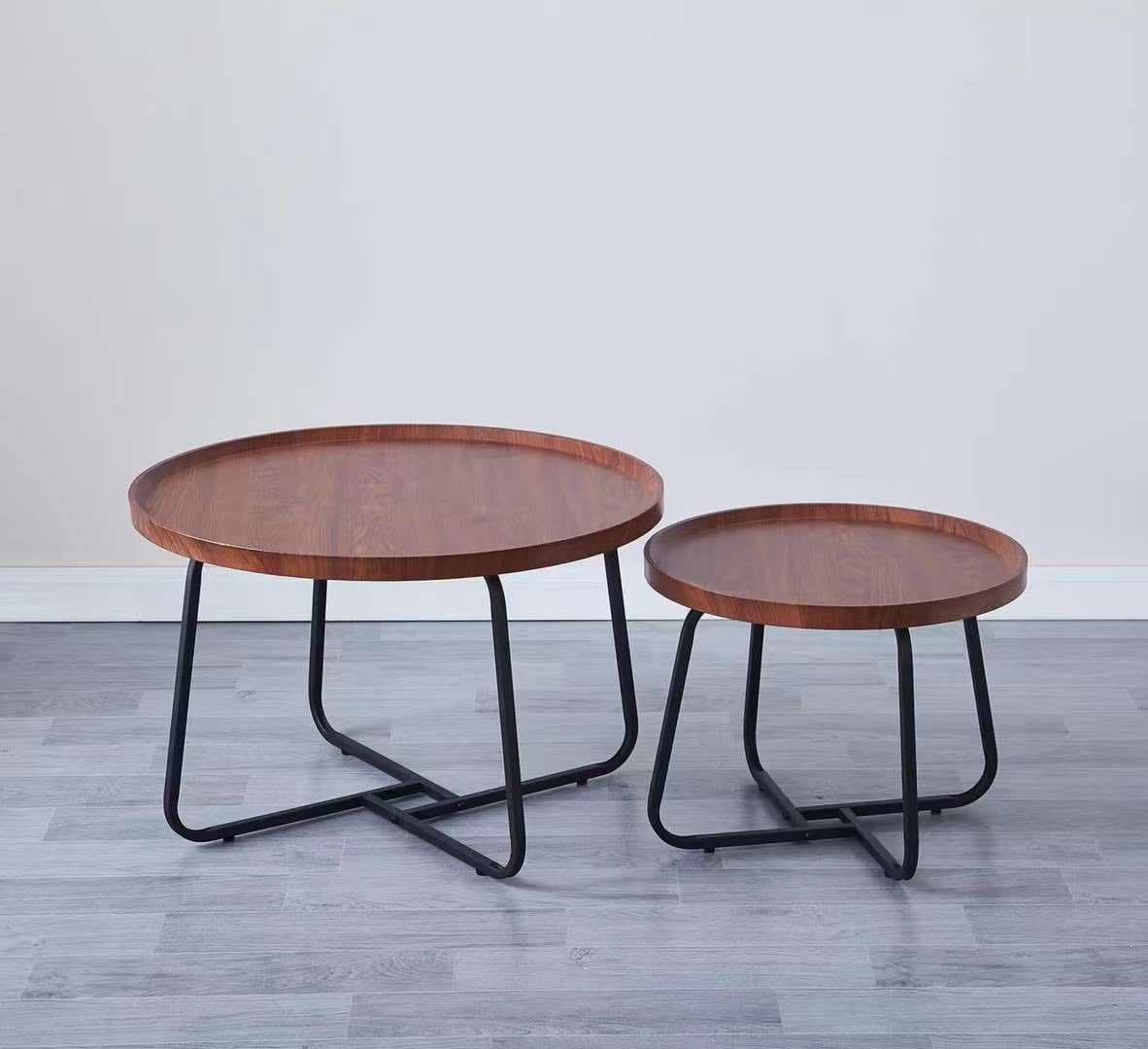 Serving Table Claire