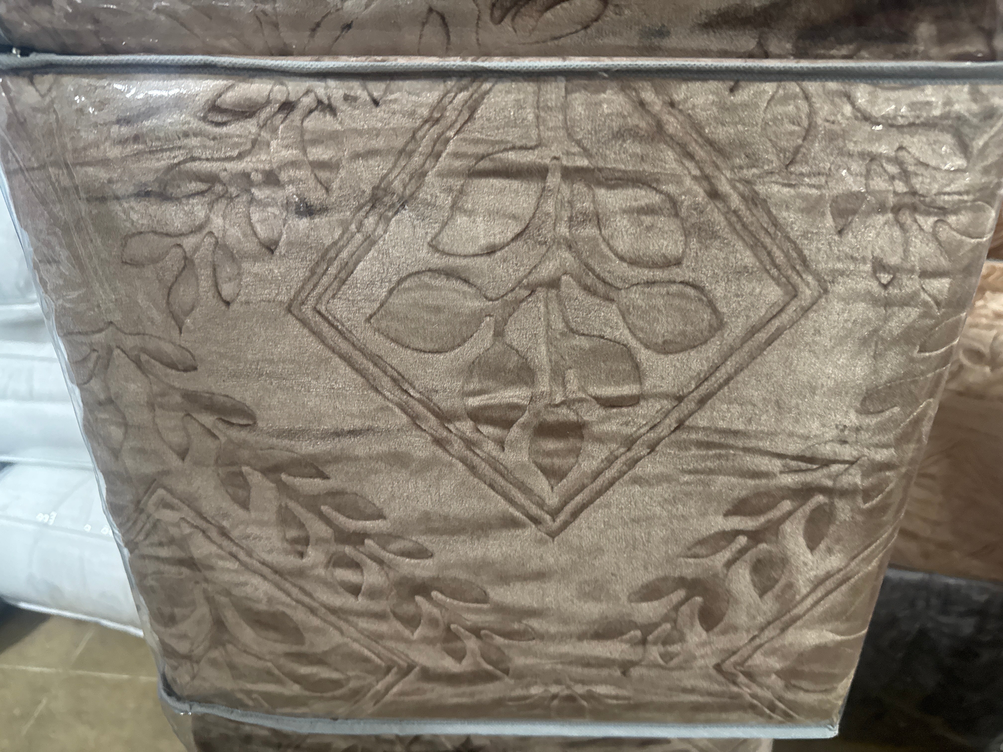 Mink Leaf Blanket - Single