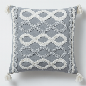 Infinity Loop Tufted Pillow with Tassels - 45x45 cm