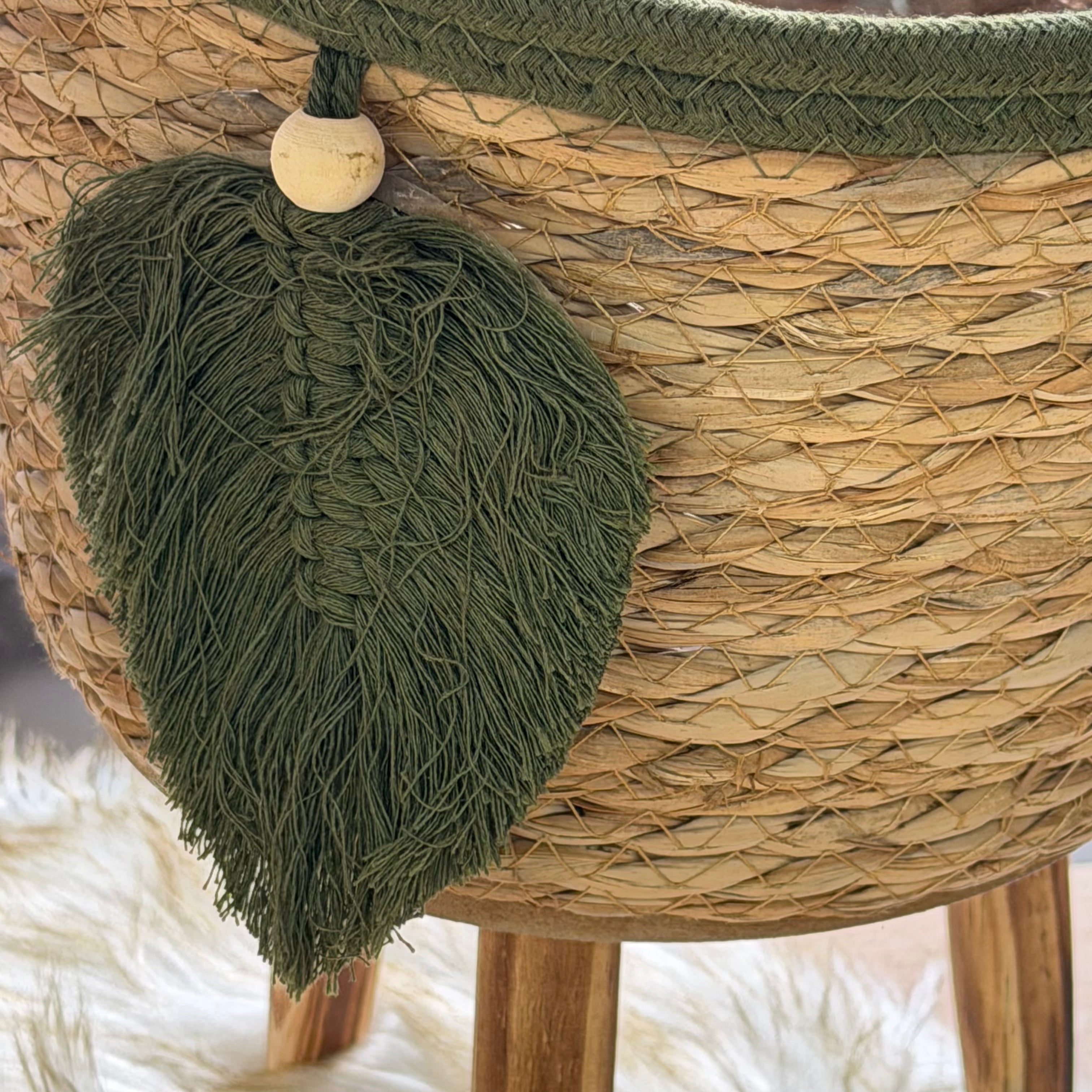 Tripod Woven Planter Basket Set – 3 Sizes