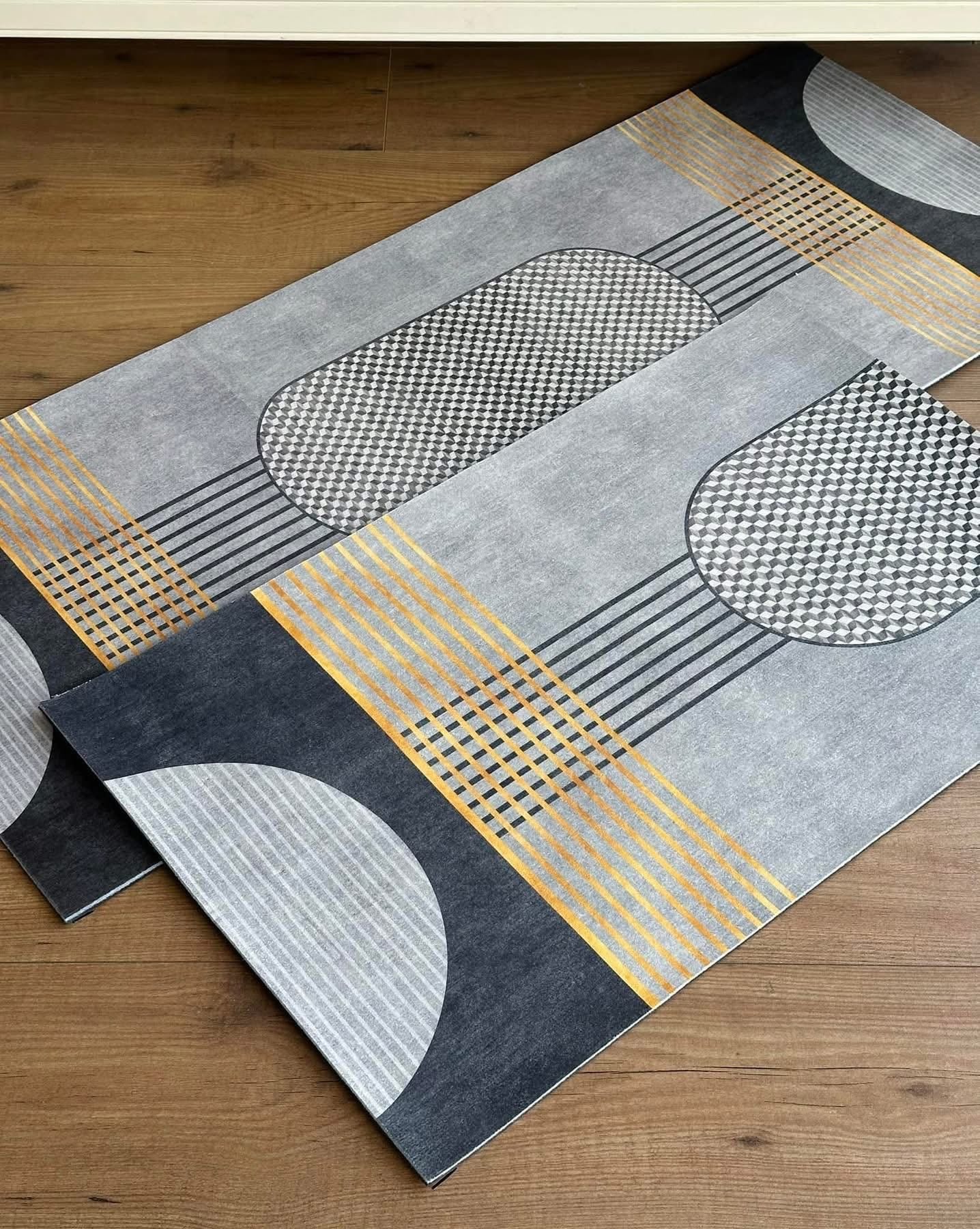 Indoor Rug Set Gray & Gold